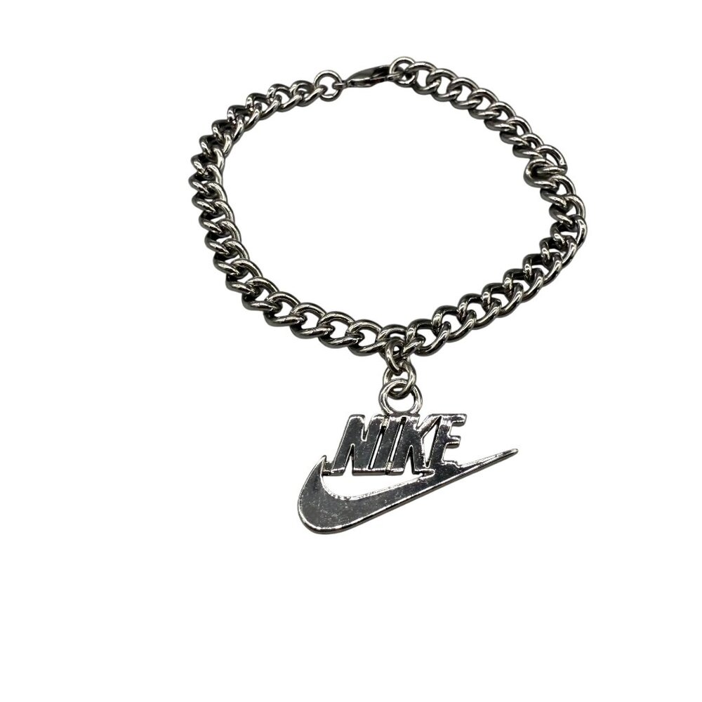 Nike Swoosh Charm Curb Chain Bangle Bracelet Silver Tone Trendy Streetwear - Picture 2 of 5